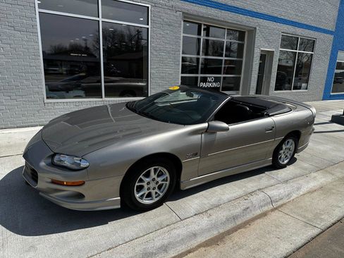 Used 2002 Chevrolet Camaro Z28 w/ Sport Appearance Pkg image 8