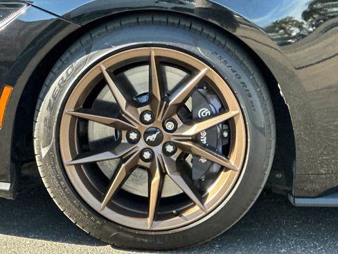 Used 2025 Ford Mustang Dark Horse image 26