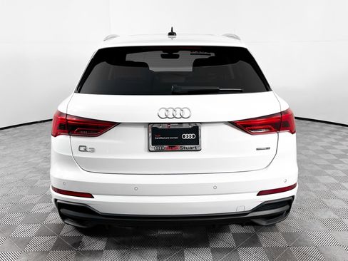 Certified 2024 Audi Q3 2.0T Premium Plus image 6