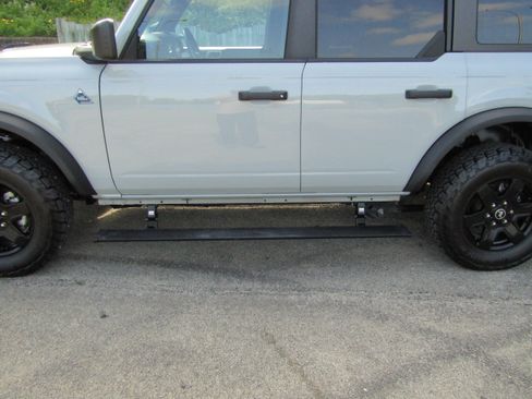 Used 2023 Ford Bronco Black Diamond AWD/4WD image 31