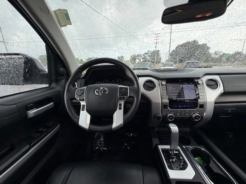 Used 2020 Toyota Tundra Limited w/ Limited Premium Package AWD/4WD image 16