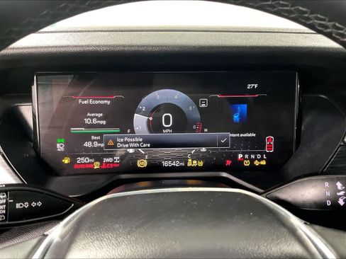 Used 2025 GMC Acadia Elevation image 25