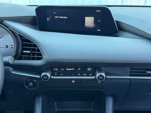 Used 2025 MAZDA MAZDA3 s image 21