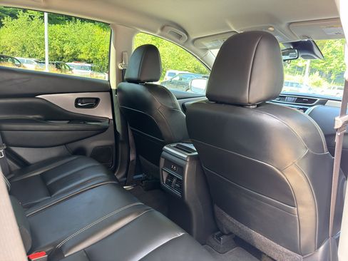 Used 2023 Nissan Murano SV FWD image 17