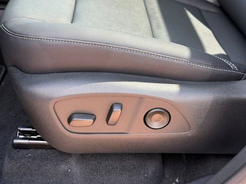 New 2026 Chevrolet Traverse LT w/ Sun and Wheel Package image 13