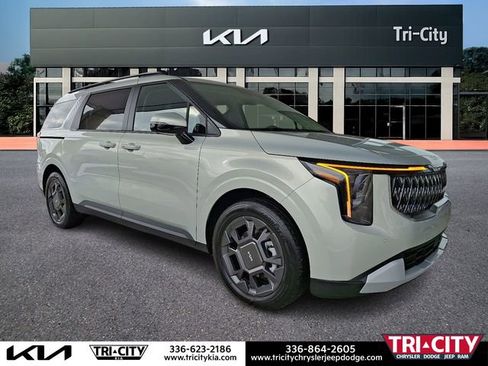 New 2026 Kia Carnival EX image 1