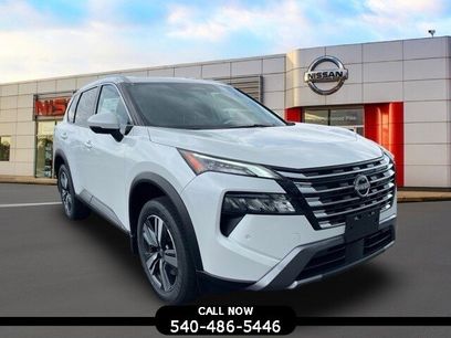 New 2025 Nissan Rogue SL w/ Tech Package