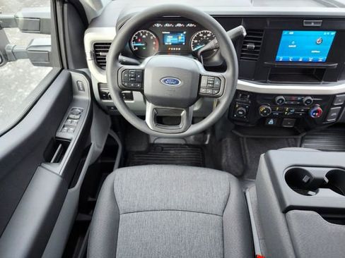 New 2026 Ford F250 XL w/ XL Off-Road Package image 13