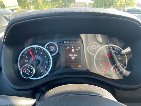 New 2025 RAM 1500 Big Horn image 14