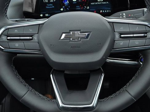 New 2026 Chevrolet Equinox LT w/ Convenience Package II image 16