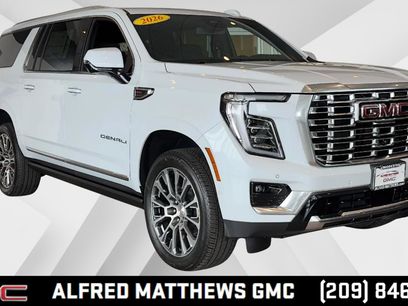 New 2026 GMC Yukon XL Denali w/ Sun & Power Step Package