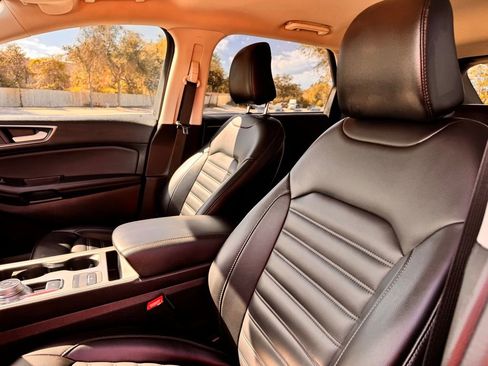 Used 2024 Ford Edge SEL image 36