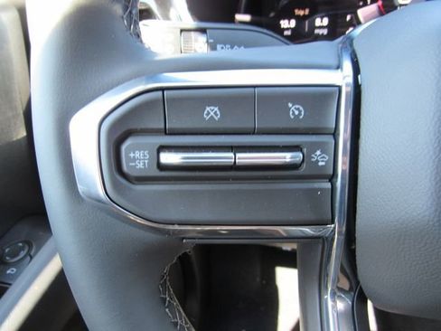 New 2026 GMC Canyon Elevation w/ Convenience Package image 17