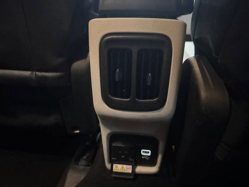 Used 2019 Jeep Compass Latitude w/ Popular Equipment Group image 32