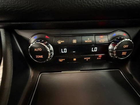Used 2018 Mercedes-Benz CLA 250 4MATIC image 17