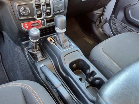 Used 2023 Jeep Gladiator Mojave w/ Safety Group AWD/4WD image 32
