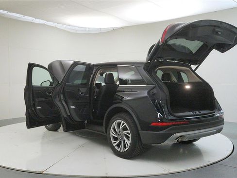 Used 2023 Lincoln Corsair AWD w/ Equipment Group 101A image 12