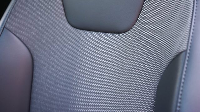 Certified 2025 Kia Niro EX FWD image 25