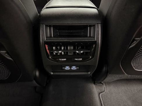 Used 2024 Jeep Grand Cherokee Laredo X w/ Trailer Tow Package AWD/4WD image 31