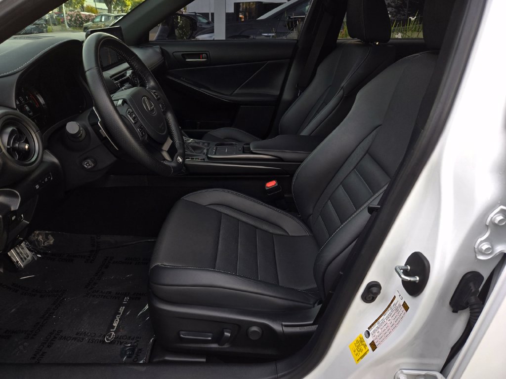 Used 2024 Lexus IS 350 F Sport w/ Navigation Package RWD image 17