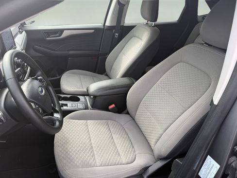 Certified 2022 Ford Escape SE w/ SE Sport Appearance Package AWD/4WD image 9