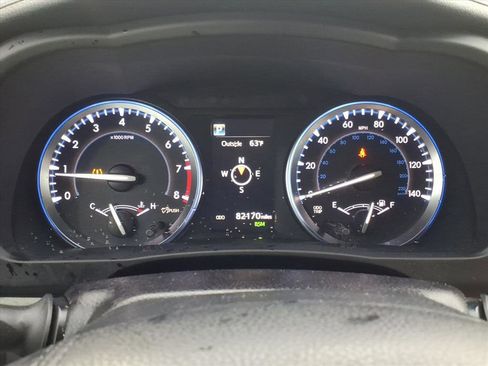 Used 2017 Toyota Highlander XLE image 15