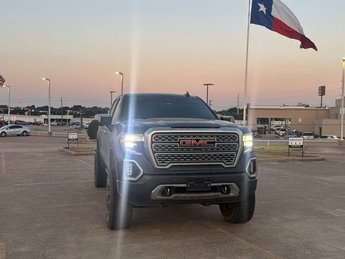 Used 2021 GMC Sierra 1500 Denali w/ Denali Ultimate Package AWD/4WD image 4