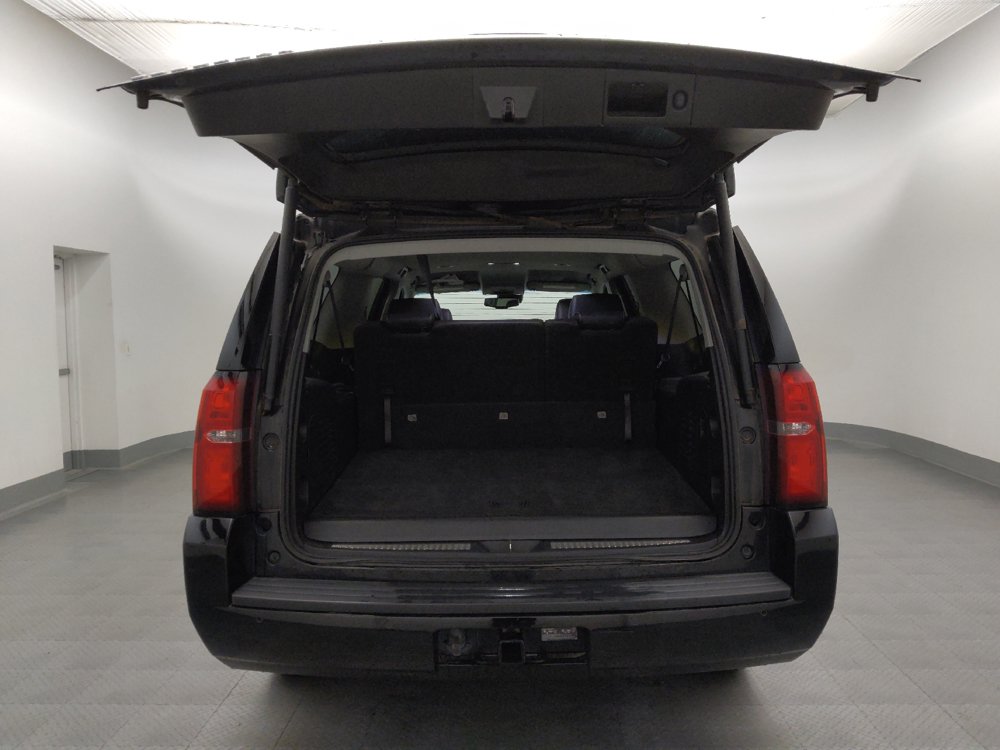 Used 2018 Chevrolet Suburban LT AWD/4WD image 29