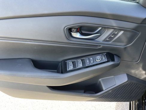 Used 2025 Honda Accord Touring image 17