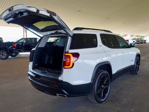 Used 2022 GMC Acadia SLT w/ Elevation Edition image 4