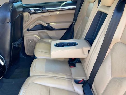Used 2016 Porsche Cayenne S AWD/4WD image 37