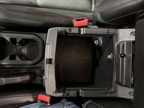 New 2026 Jeep Gladiator Rubicon w/ Steel Bumper Group image 36