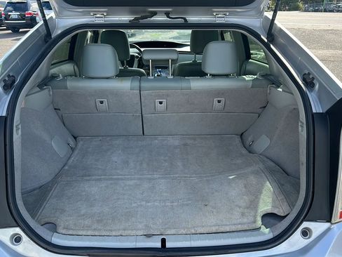 Used 2014 Toyota Prius Four image 11