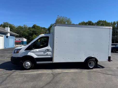 Used 2023 Ford Transit 350 DRW RWD image 5