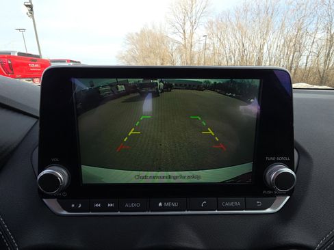 Used 2024 Nissan Sentra SV image 22