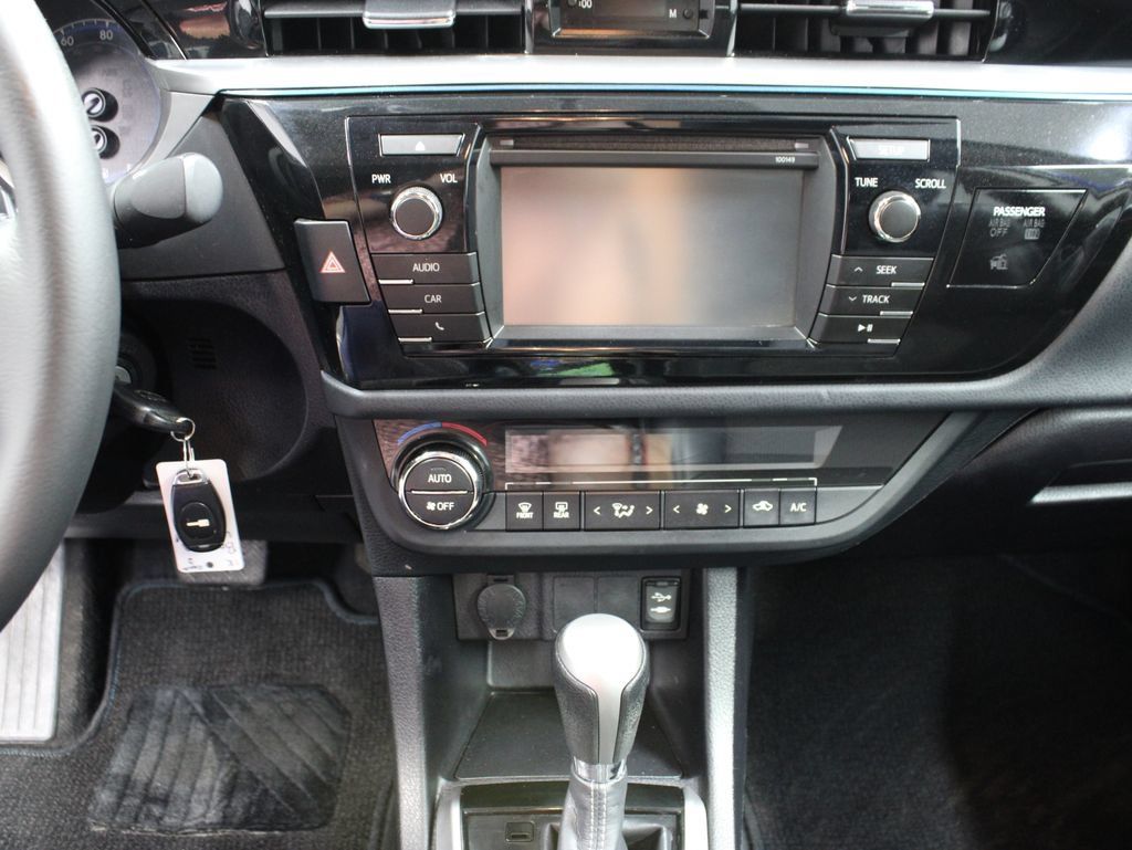 Used 2015 Toyota Corolla S FWD image 15