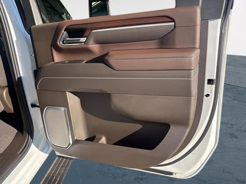 New 2026 GMC Sierra 3500 Denali w/ Denali Reserve Package image 8