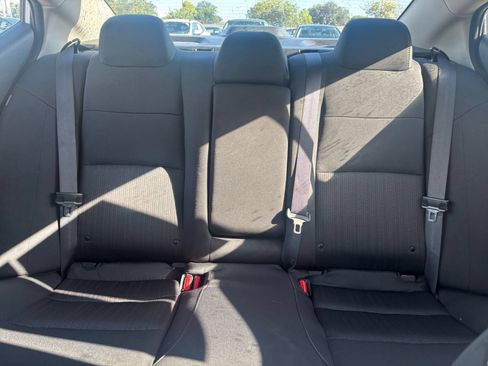 Used 2025 Nissan Altima 2.5 SV FWD image 37