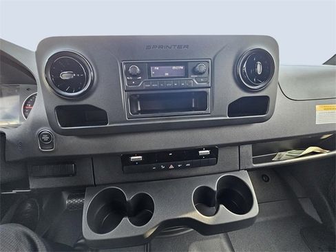 New 2025 Mercedes-Benz Sprinter 2500 image 17