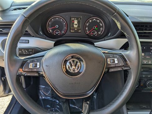 Used 2021 Volkswagen Passat 2.0T SE image 27