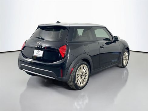 Used 2025 MINI Cooper S FWD image 4