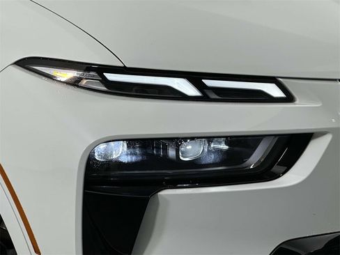 Used 2025 BMW X7 M60i image 15