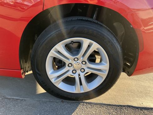 Used 2020 Dodge Charger SXT w/ Driver Convenience Group image 12