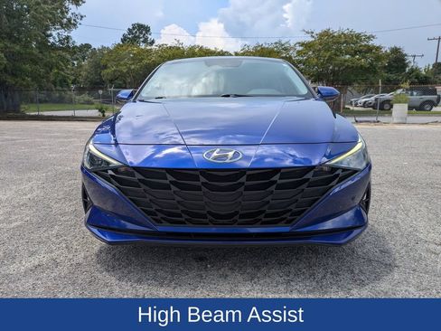 Used 2023 Hyundai Elantra SEL w/ Preferred Accessory Package FWD image 10