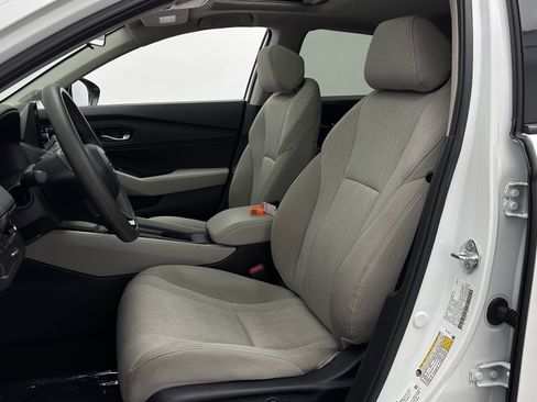 Used 2025 Honda Accord SE image 15