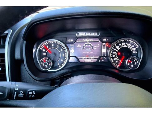 Used 2022 RAM 1500 Big Horn AWD/4WD image 27