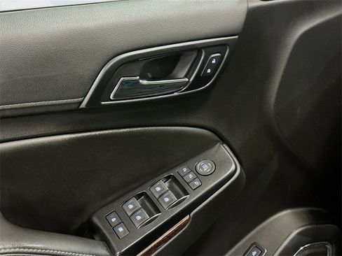 Used 2017 GMC Yukon SLT w/ Open Road Package image 22