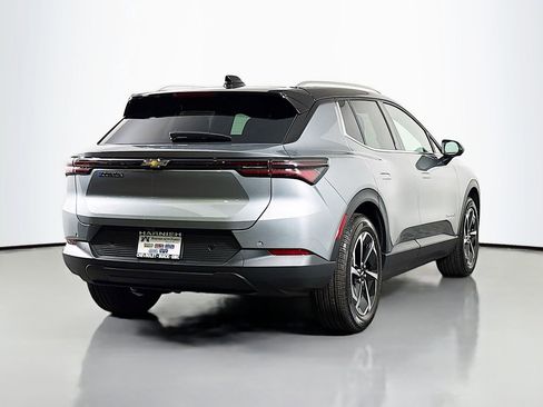 New 2026 Chevrolet Equinox EV LT image 7