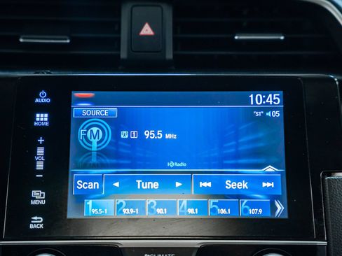 Used 2018 Honda Civic EX image 18