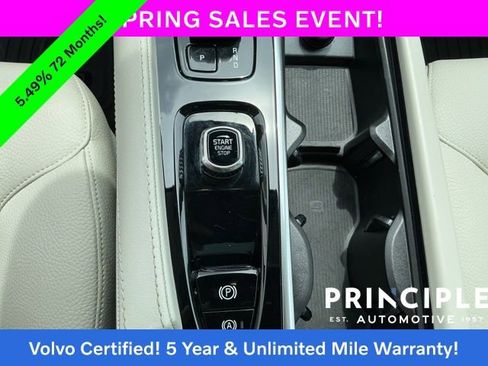 Certified 2024 Volvo XC90 B5 Plus AWD/4WD image 21